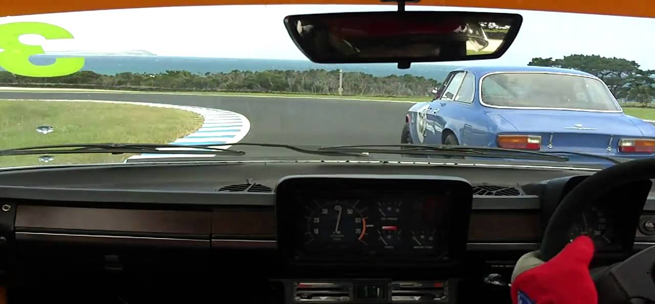 Alfetta GTV GpS chasing Alfa 75 and Alfa 105