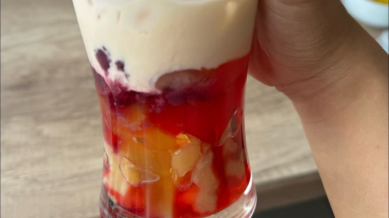 Halo Halo in Germany