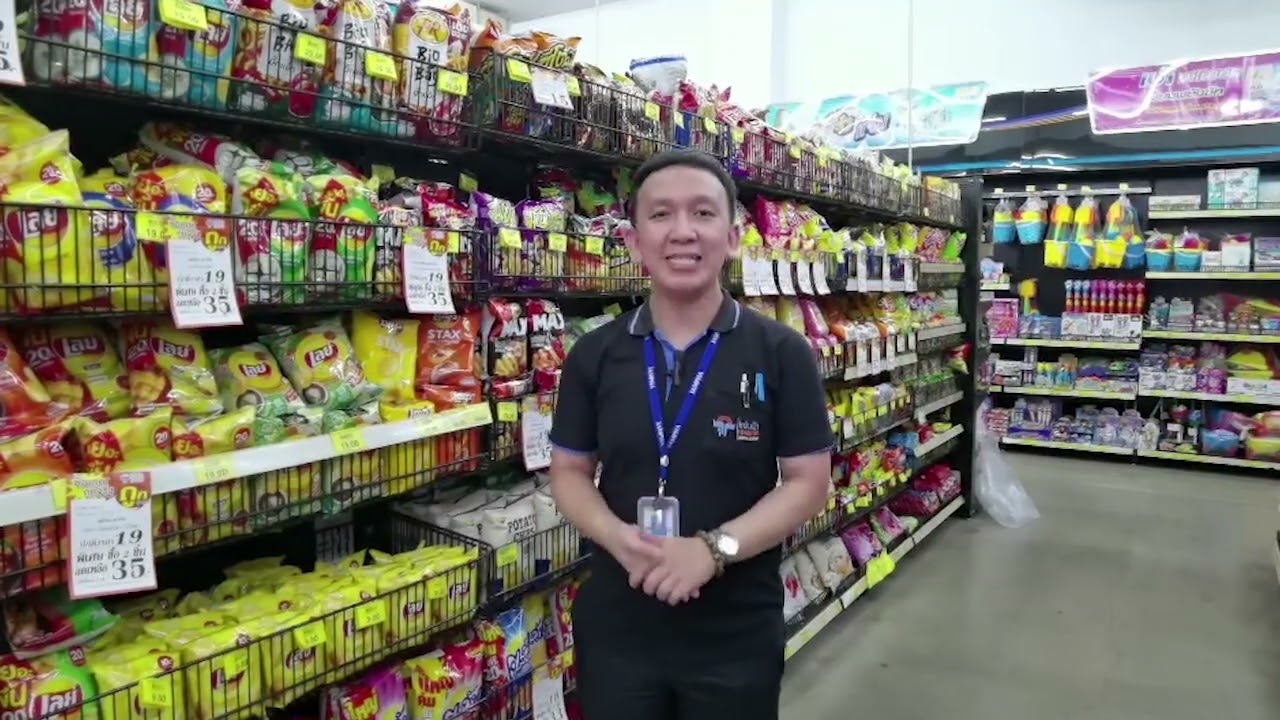 การทำงานของพนักงานจัดเรียงสินค้า แจ่มฟ้าเซฟมาร์ท