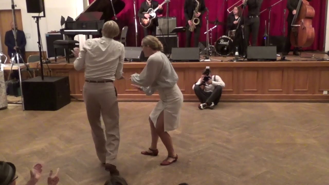 Lindy Hop Workshop 2018 - Teachers Demo Åsa and Daniel