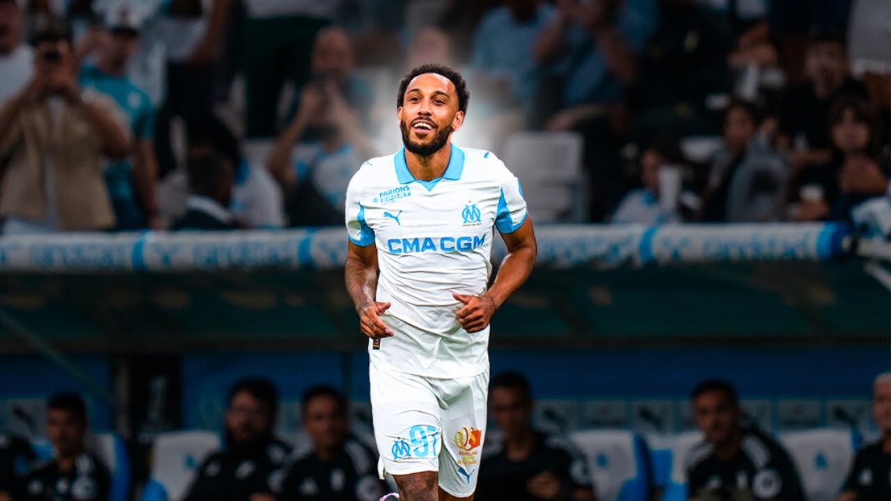 La FOLIE au Vélodrome pour l’entrée d’Aubameyang ! • OM / Séville