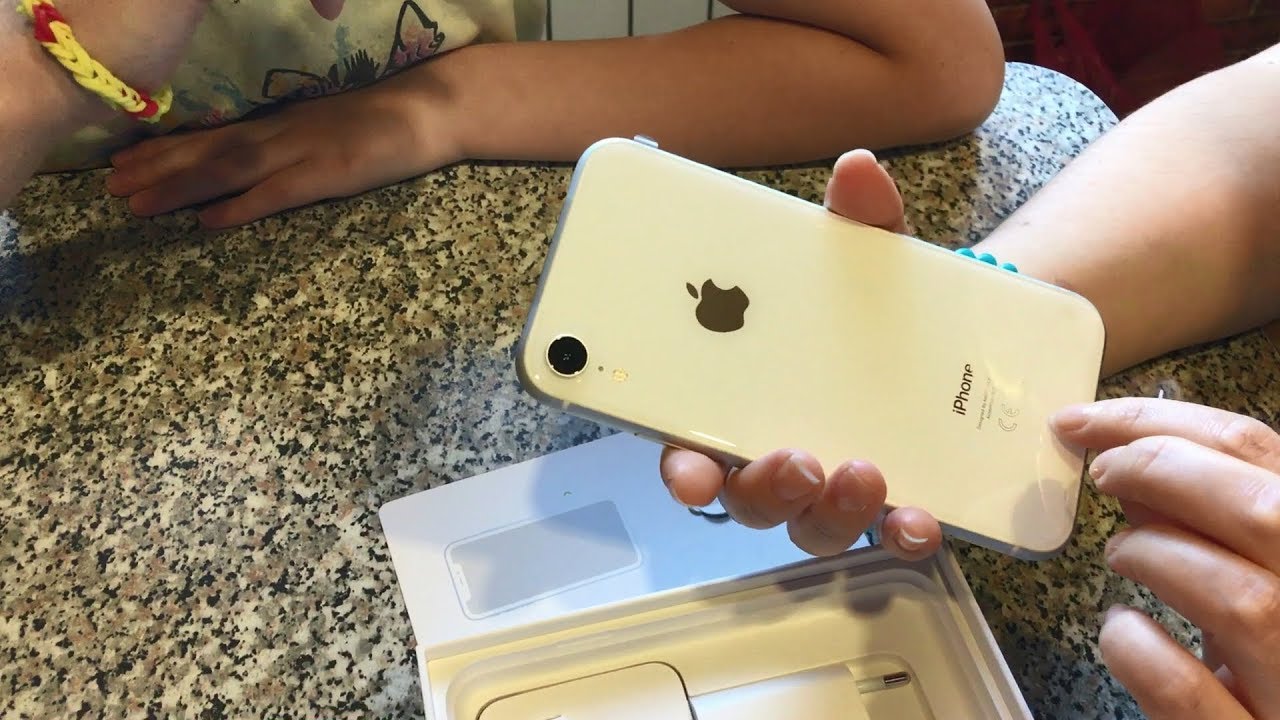 №689 Поехали Серёже КУПИТЬ IPhone новый, а в итоге я В ШОКЕ ❗