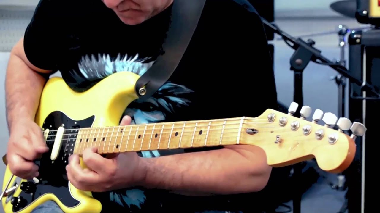 Tasos Sokorelis - Improvising on Freddie Hubbart's Red Clay