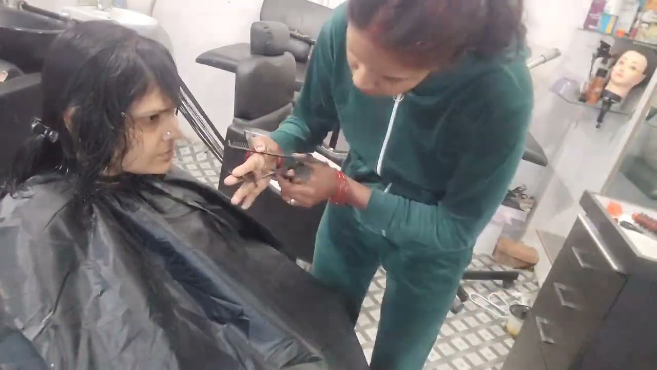 U cutting+layer easy tarika se kaise kre dekhe..by c.g veenamakeover 