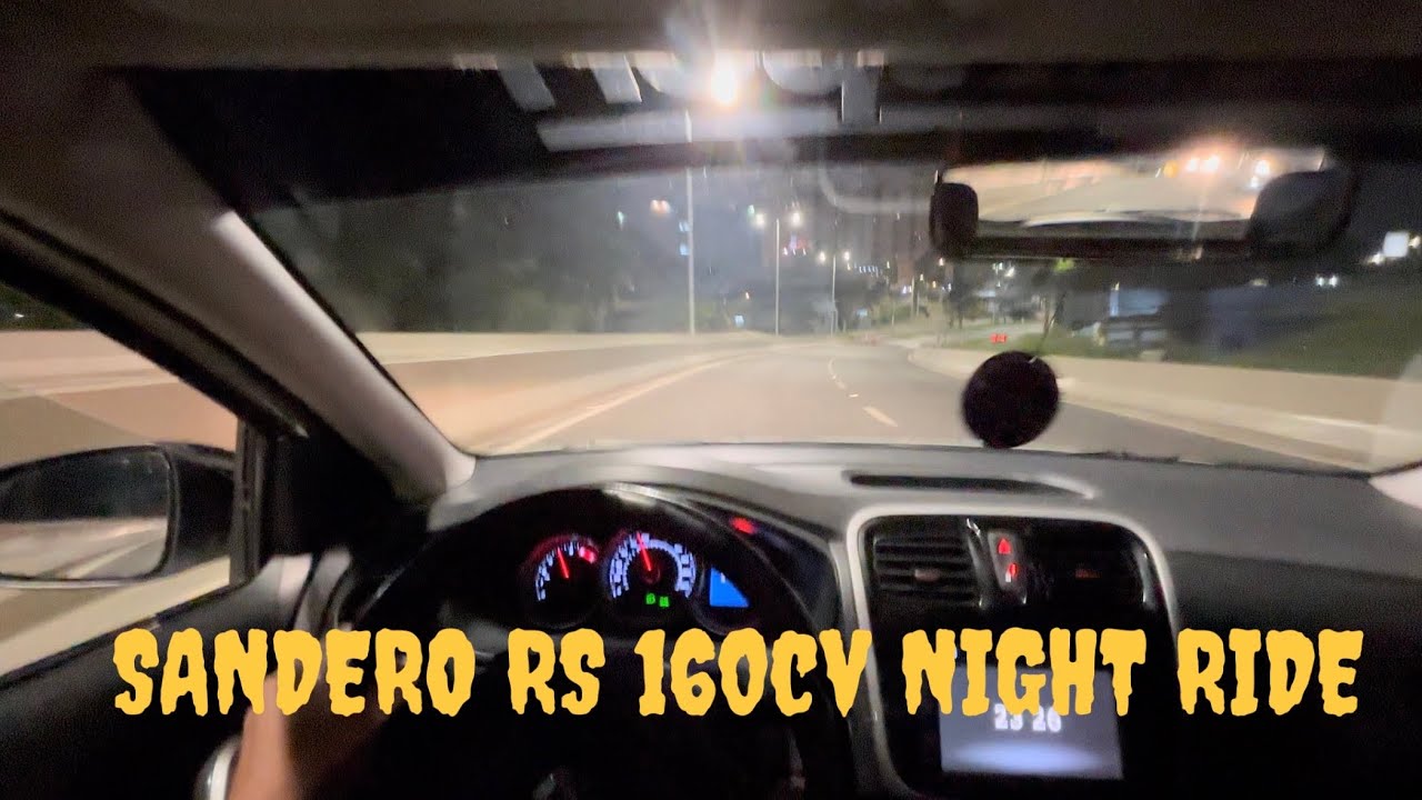 Sandero RS quick night drive