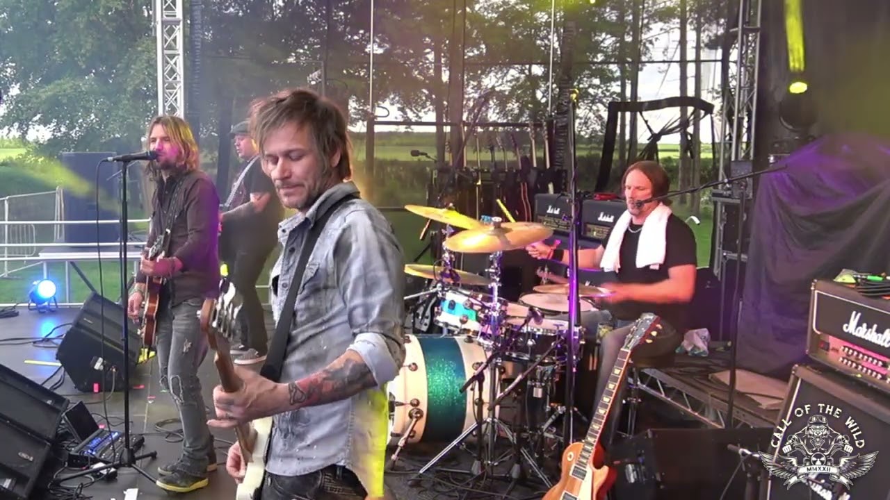 The New Roses - Glory Road - (Live at Call of the Wild Festival 2022)