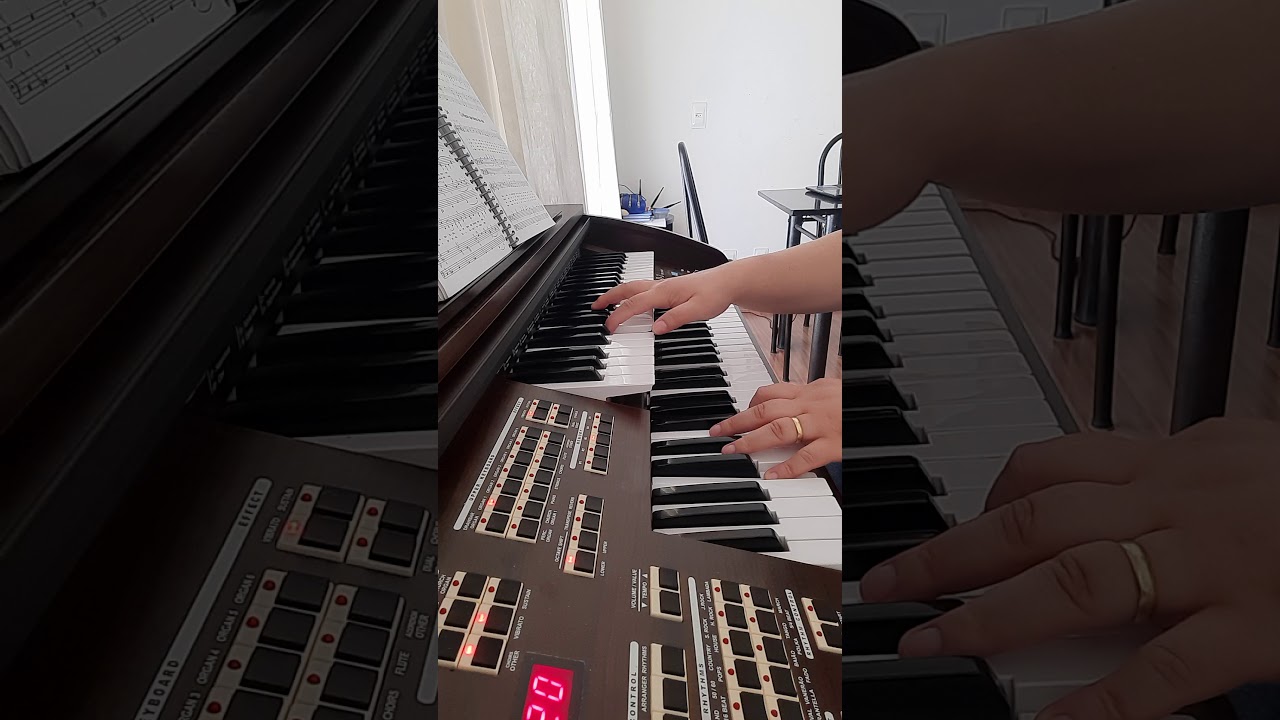 Hino 33 (132 BPM)