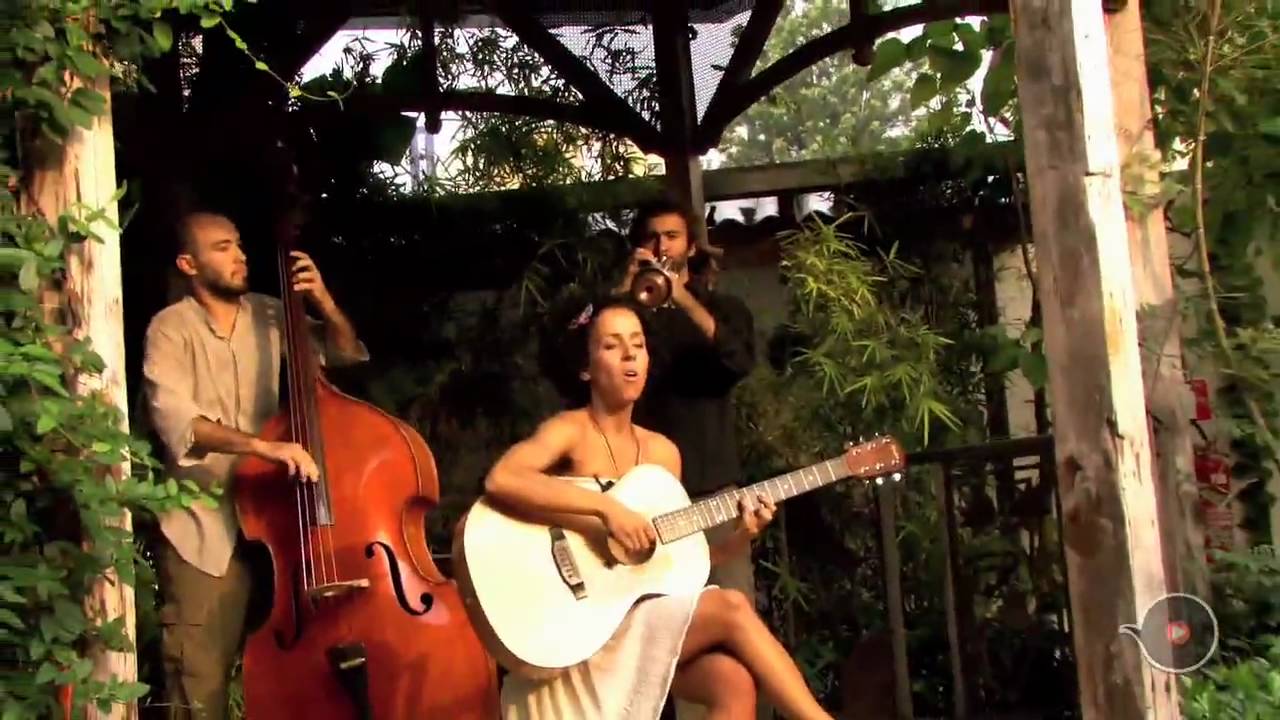 Música de Bolso - Iara Rennó - Por Inteiro