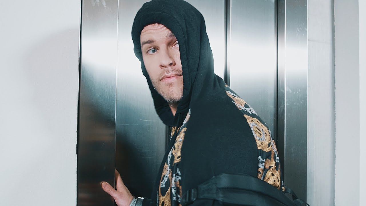 Typy ľudí vo výťahu feat. Ego | Zrebný & Frlajs