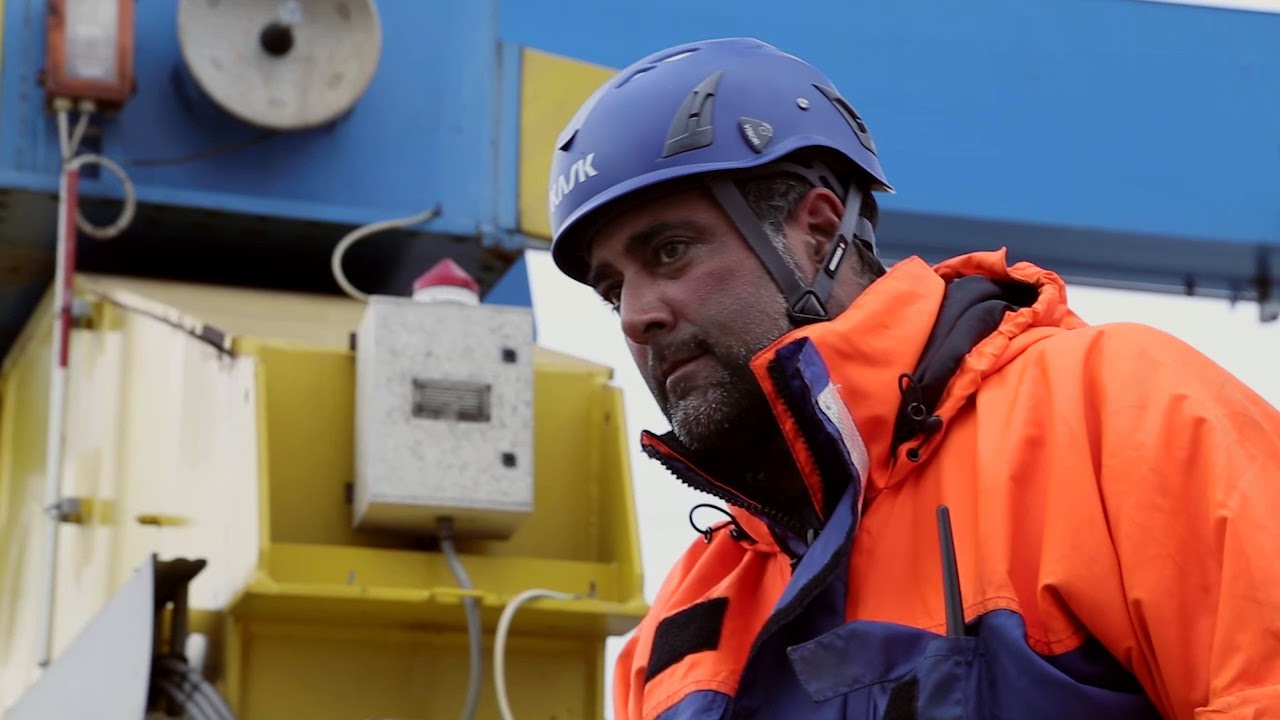Heirs and custodians of the sea value to the service of the port security