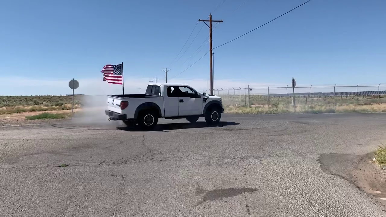 Ford Raptor donuts