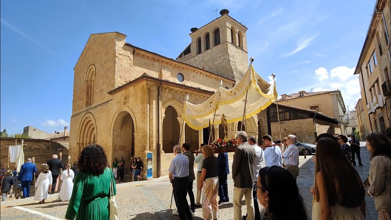 Procesión de la Catorcena en Segovia 2024. Agrupación Musical El Cirineo. Santísima Trinidad