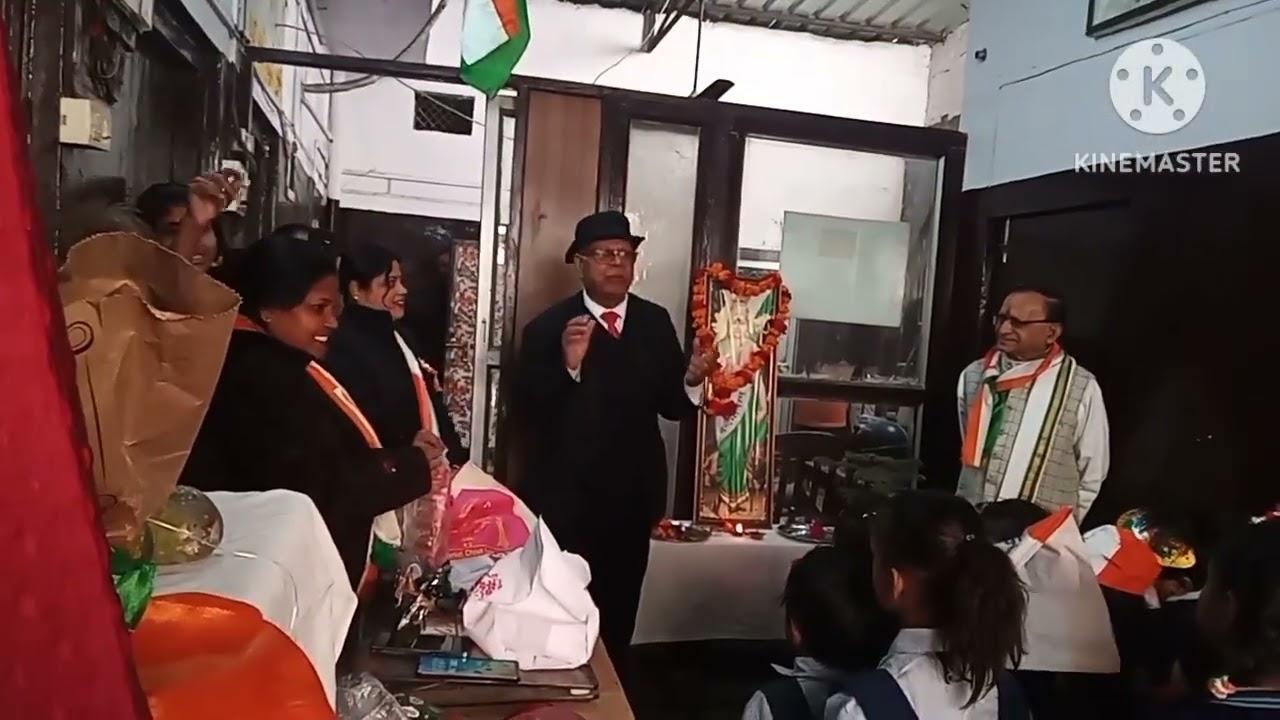 NRI साहित्यकार सुरेशचन्द्रशुक्लशरद आलोक,नार्वे,साथ RTI Activist मुन्ना लाल शुक्ला गणतन्त्र दिवस मे