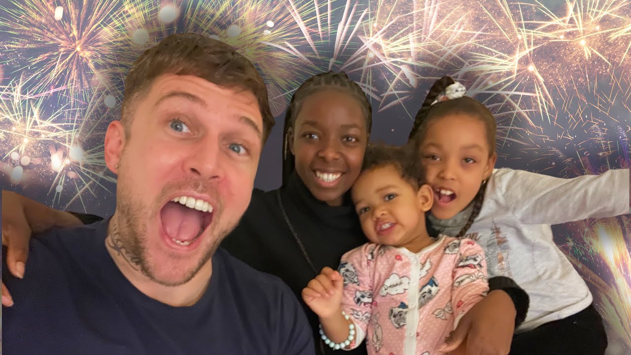 GOODBYE 2023!! EPIC NEW NEW YEARS EVE AS A FAMILY 🎇🎆🎉