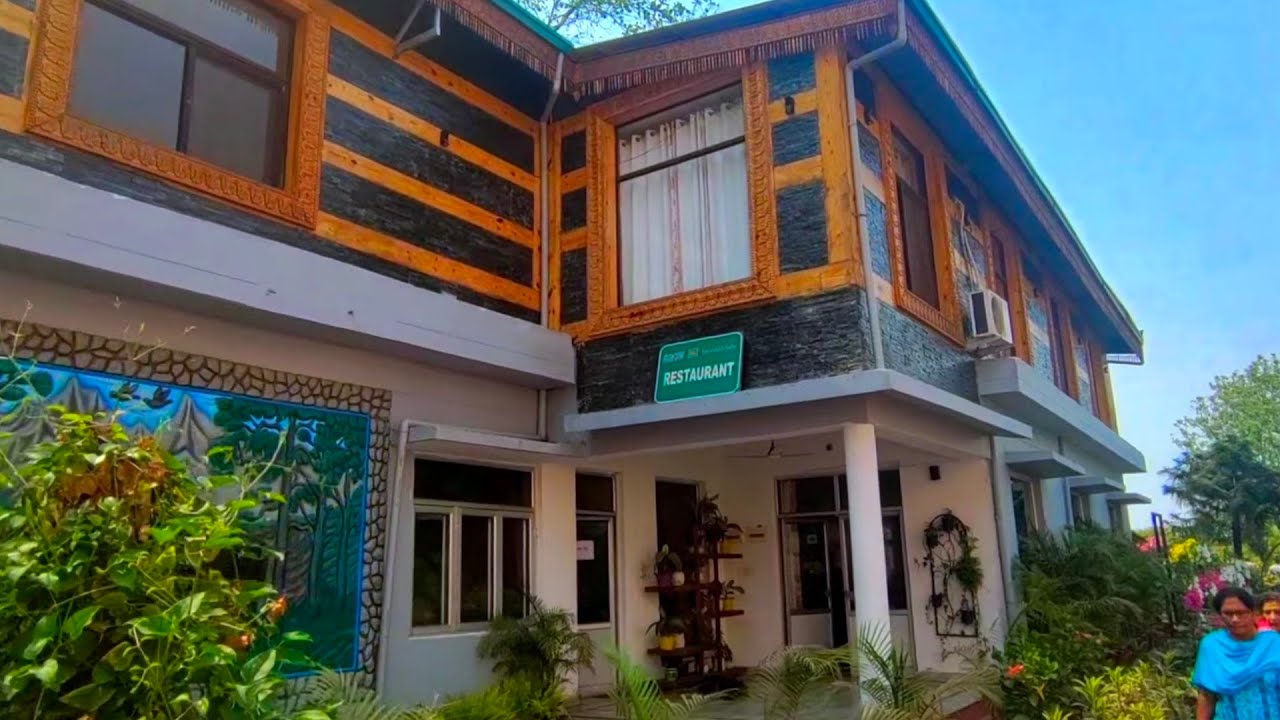 Chilla Resort Haridwar|| Beautiful Wooden Cottages || Famous jungle safari  / GMVN