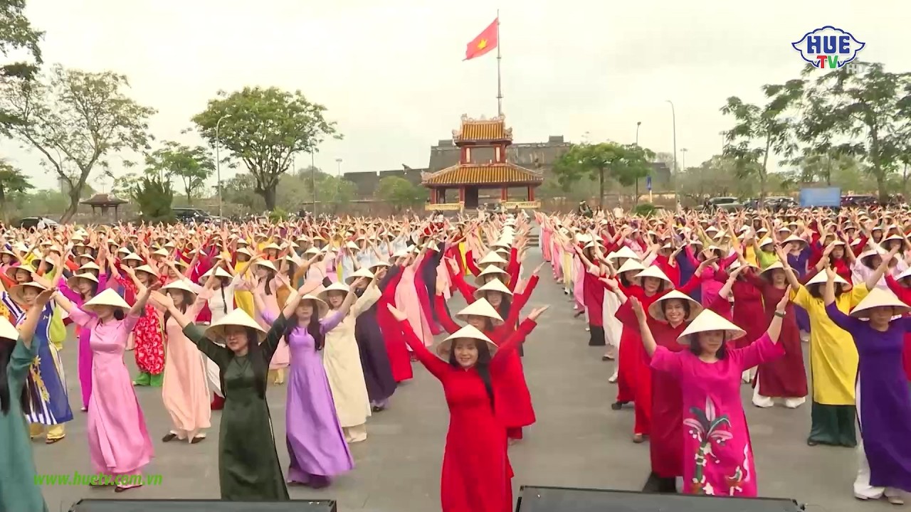 Ngày hội “Rực rỡ tháng 3” lan tỏa vẻ đẹp phụ nữ Huế