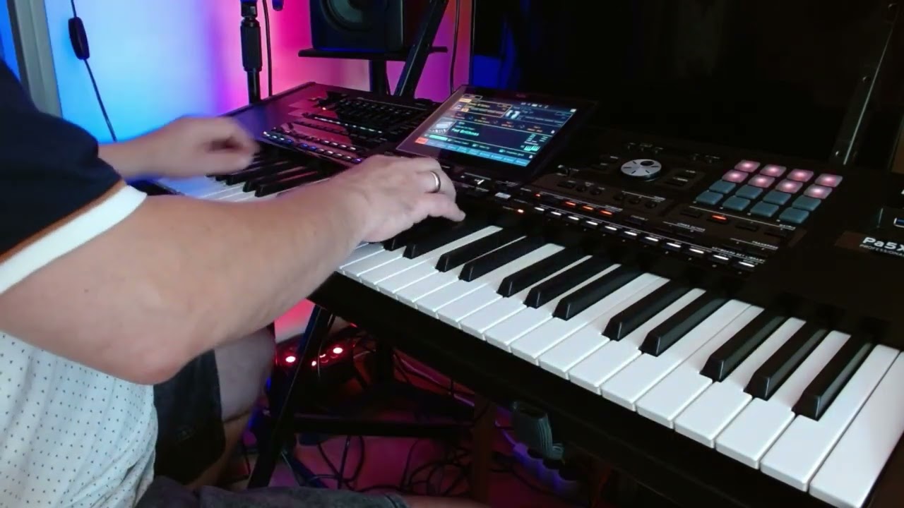 Taniec w słońcu (cover). Rysmus-music. korg Pa 5x.