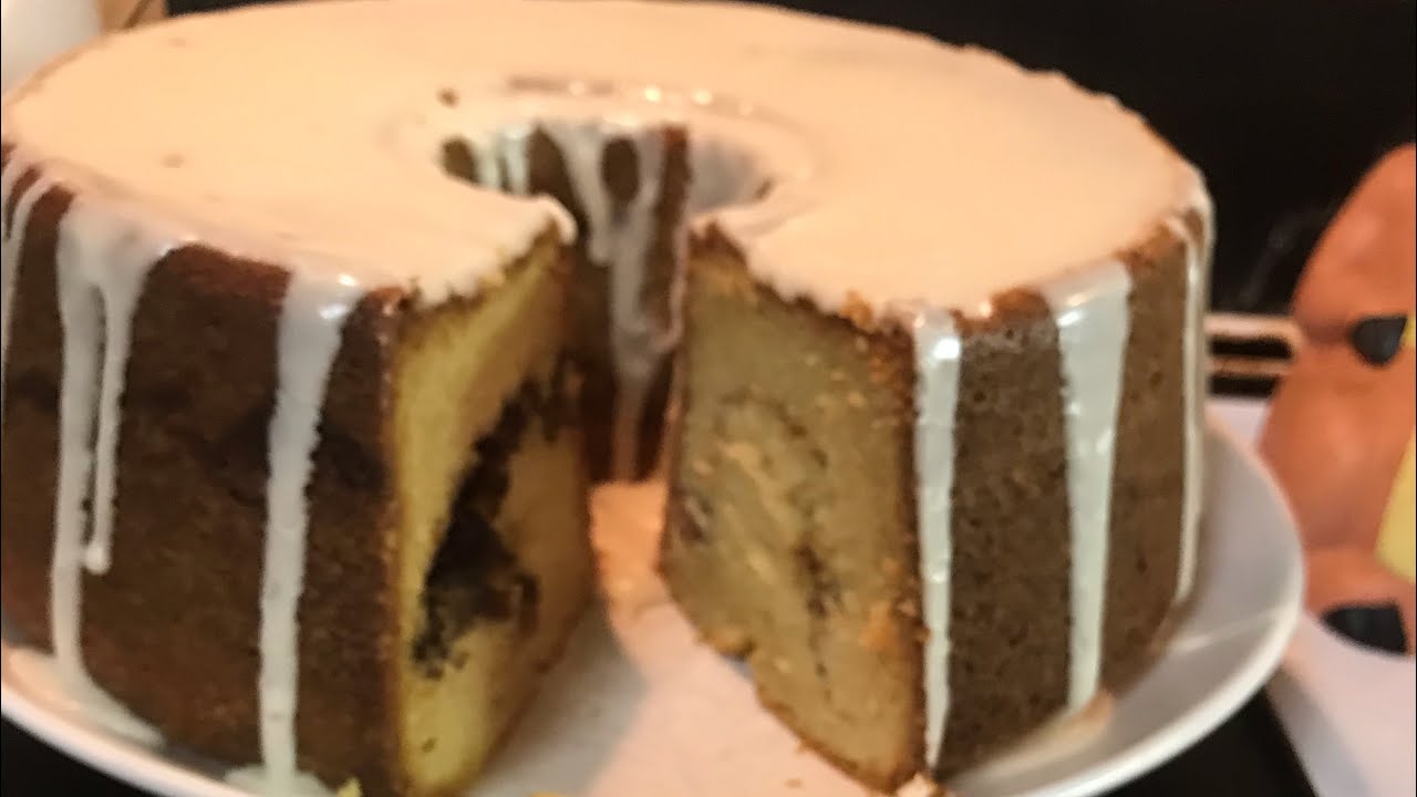 OLD SCHOOL SOCK IT TO ME CAKE(FRIDAY NIGHT CAKE SEGMENT)