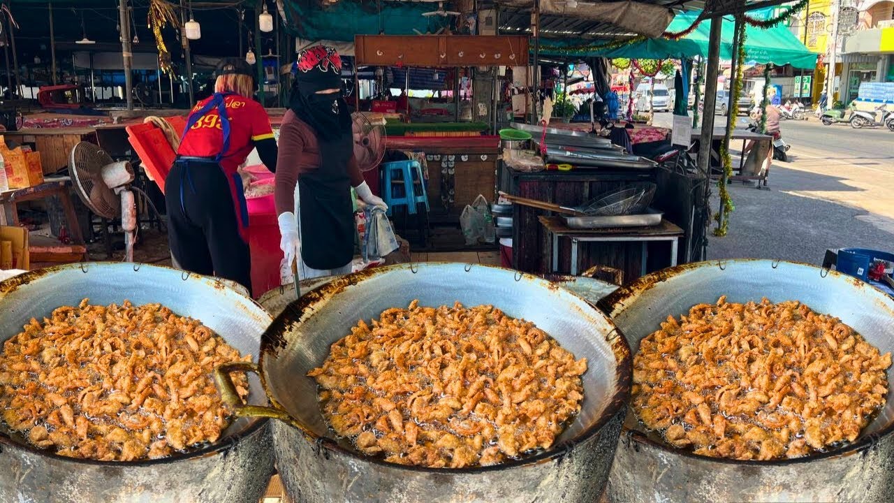 Sold Out in 2 Hours! Deep Fried Chicken Skin & Wing in Giant Iron Pan | Thai Street Food