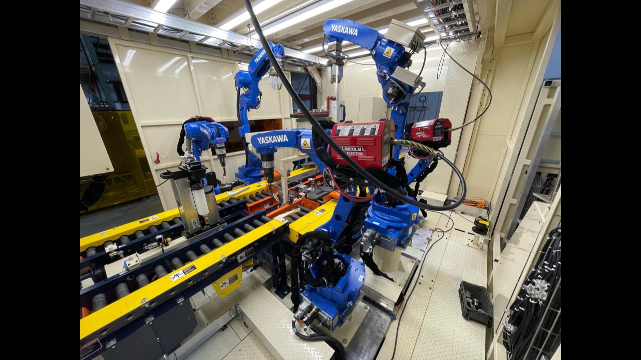 Automated Welding Cell With Six Motoman Robots