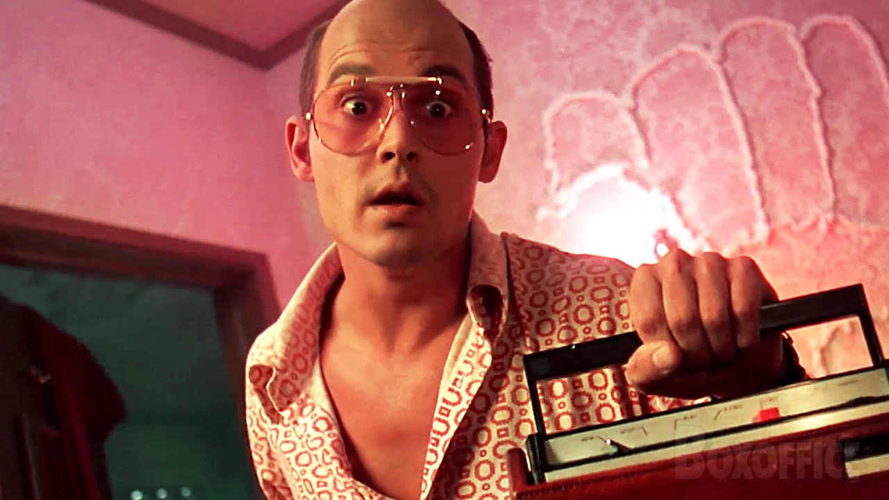 Eine Badewanne und ein Radio | Fear and Loathing in Las Vegas | German Deutsch Clip