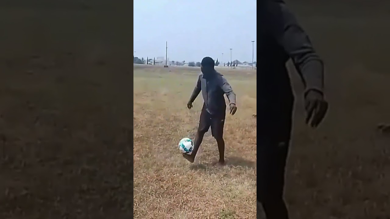 #freestylefootball #iamafreestyler #skillz #freestylesoccer #soccer #footballskills #futbolskills