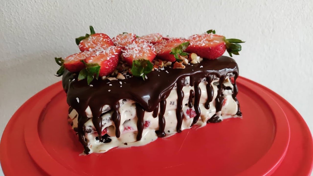 Diyet Pasta Tarifi (Çilekli Çikolatalı Şekersiz Pasta) - Diet Cake Recipe (Strawberry Cake)