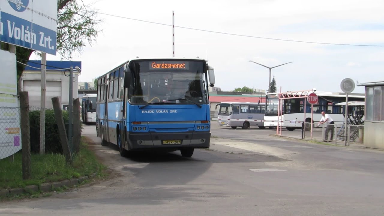 3 busz a telephelyn&eacute;l