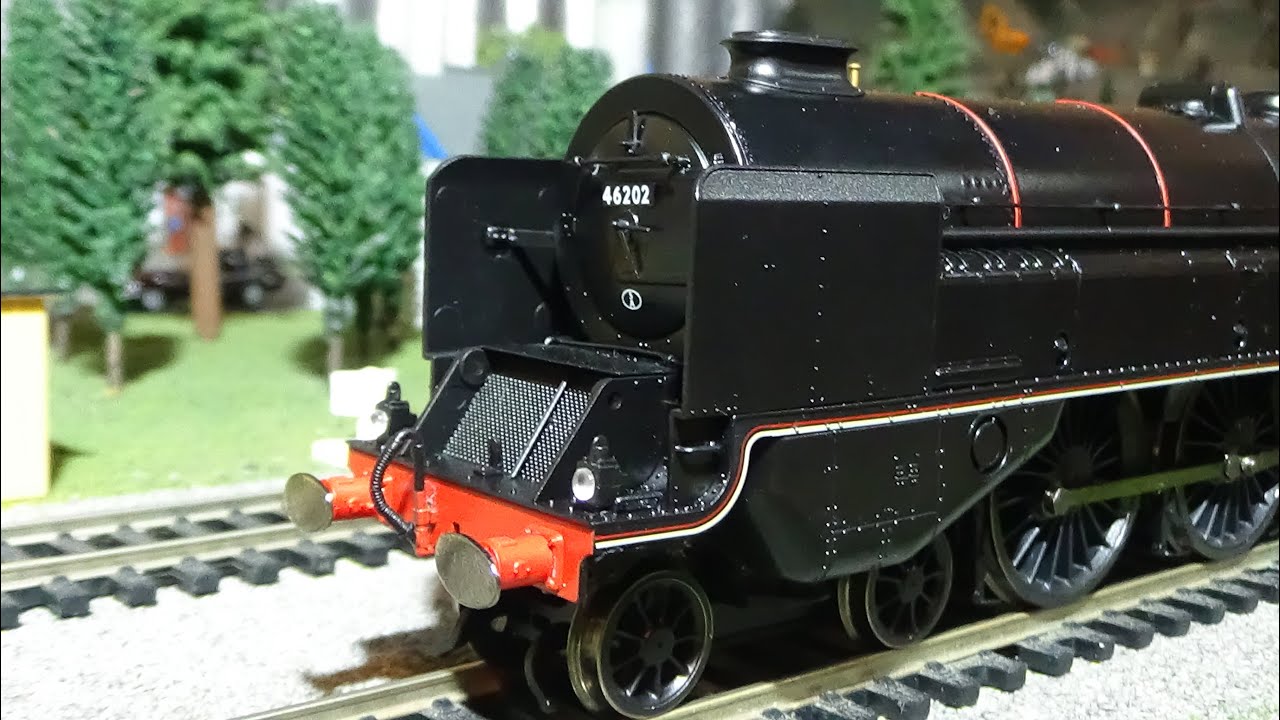 The Turbomotive, an experimental giant in model form by Hornby, unboxing video