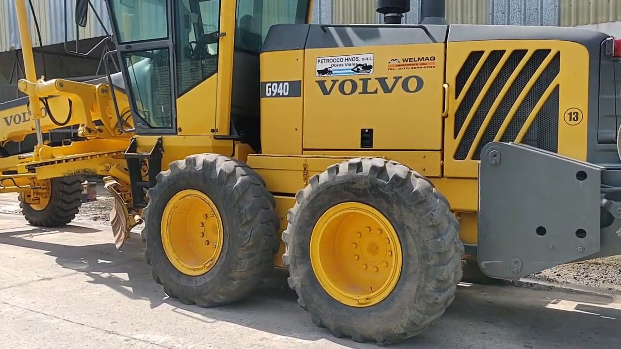 MOTONIVELADORA VOLVO G940