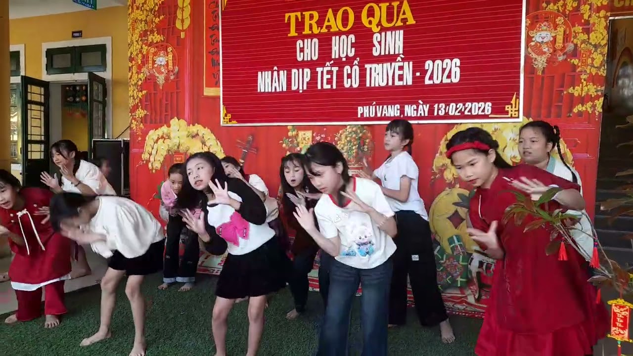 Tết ơi tết à+Chuyện cũ bỏ qua_ Lớp 5/1