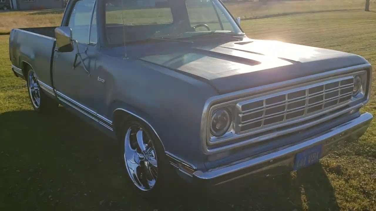 1976 Dodge D100 Adventurer Sport Sweptline Short Box