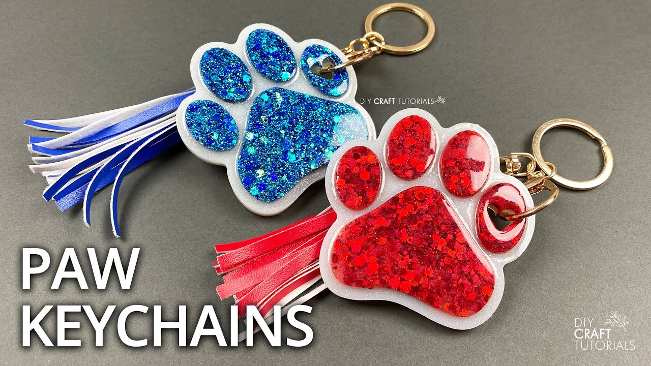 THE CUTEST RESIN PAW PRINT KEYCHAINS! WATCH ME RESIN