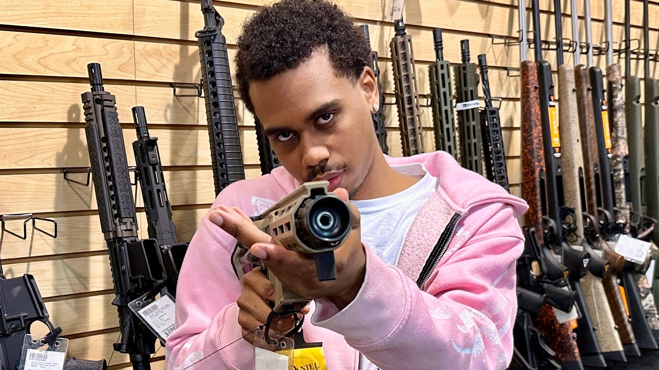 COME WITH ME GUN SHOPPING!!! | Szn 2 Ep 3 |