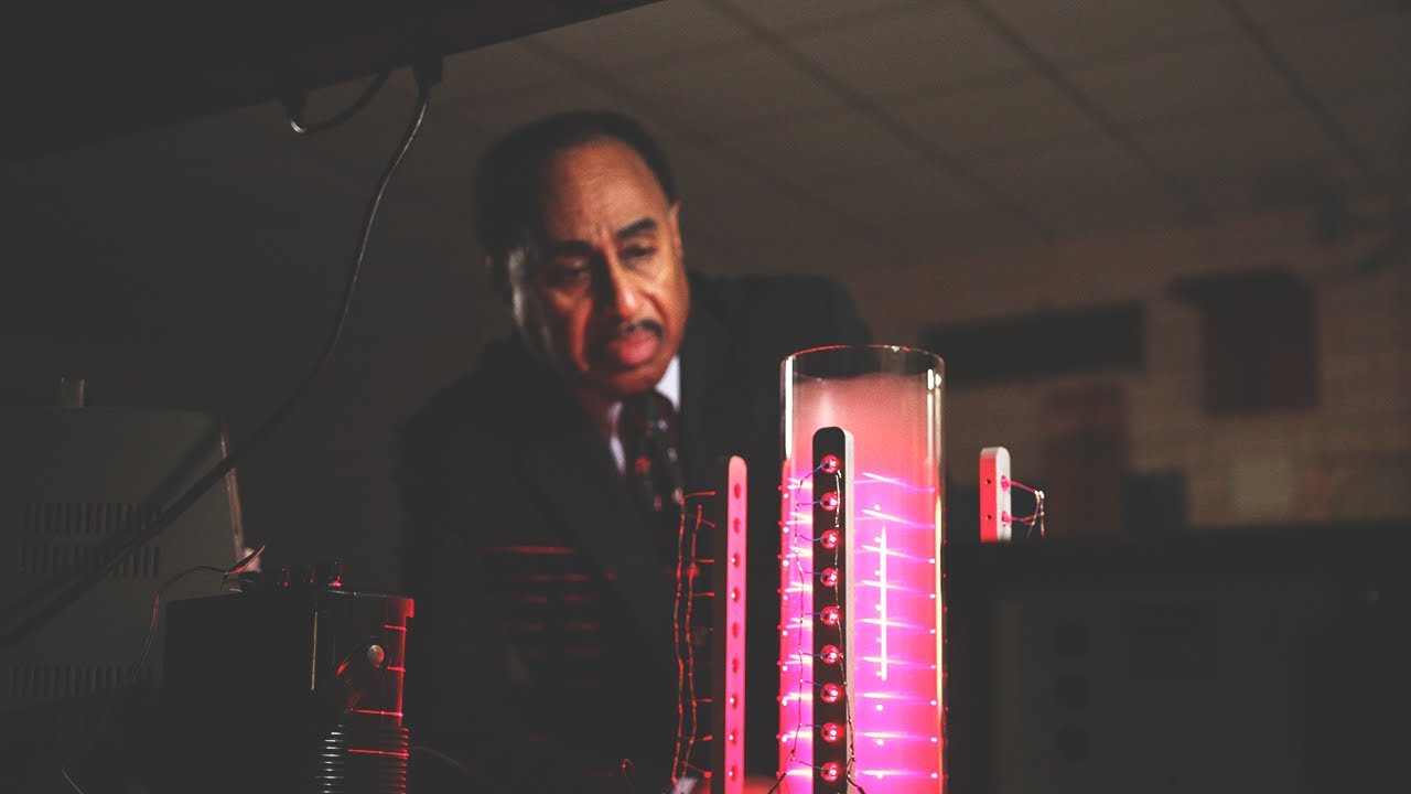 How To Build A Time Machine | Weird Science | Earth Science