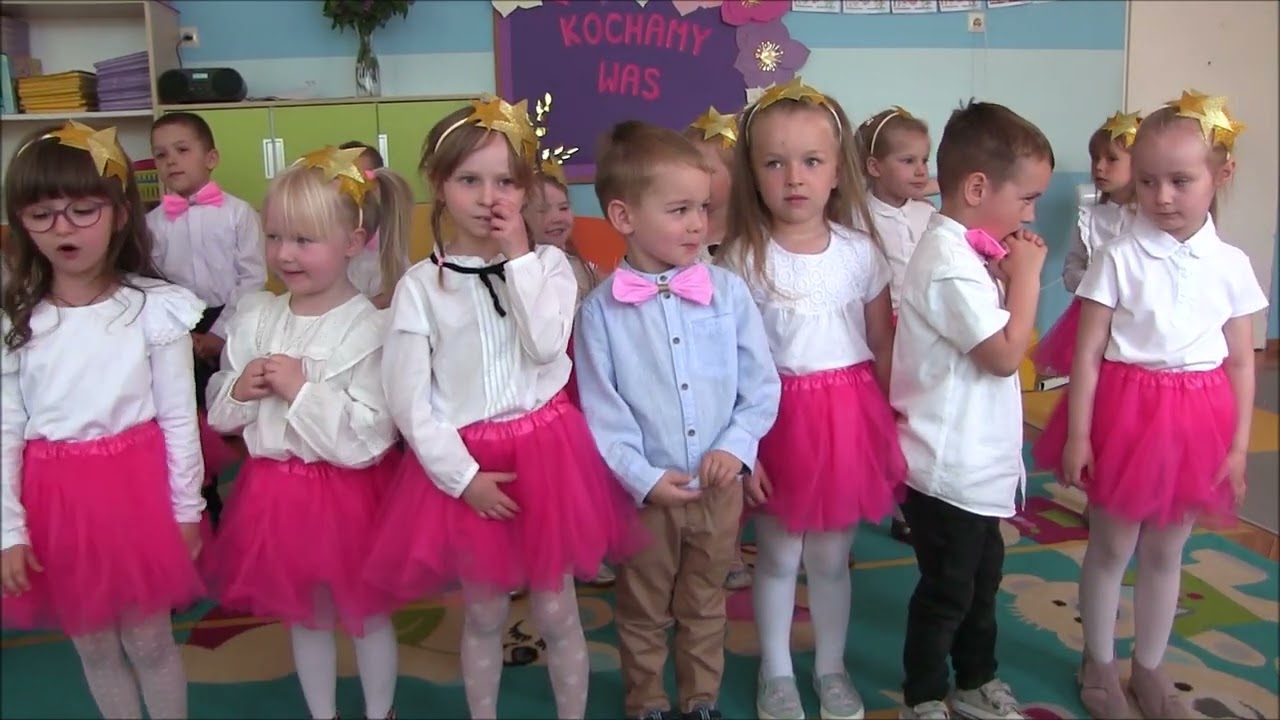2023-05-30 Dzień Mamy i Taty w grupie 3- 4 latków