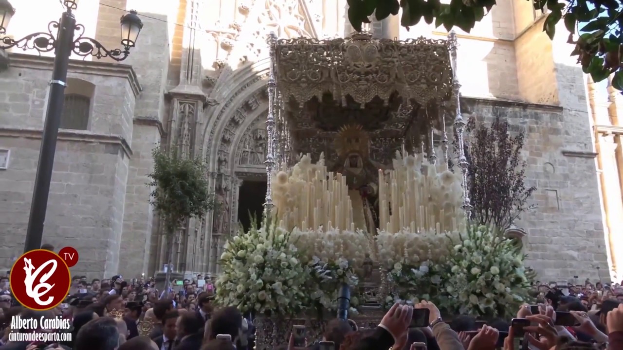 Salida extraordinaria de la Esperanza de Triana - Traslado de vuelta completo