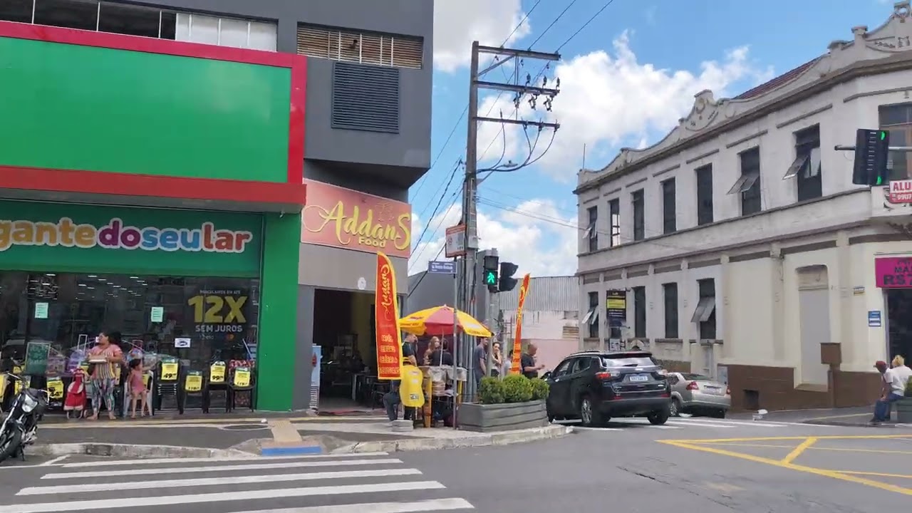 A PÉ PELO CENTRO DE PONTA GROSSA PARANÁ BRASIL BRAZIL 
