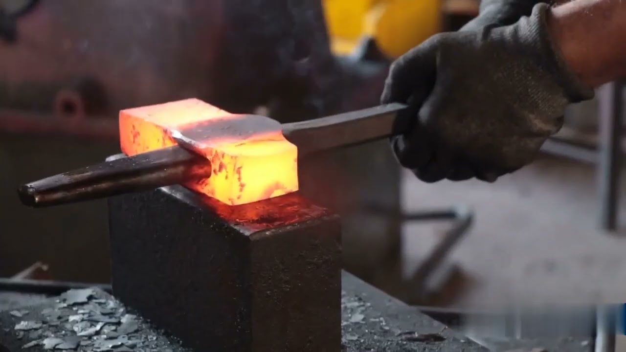 Taillanderie - Forge d'une doloire