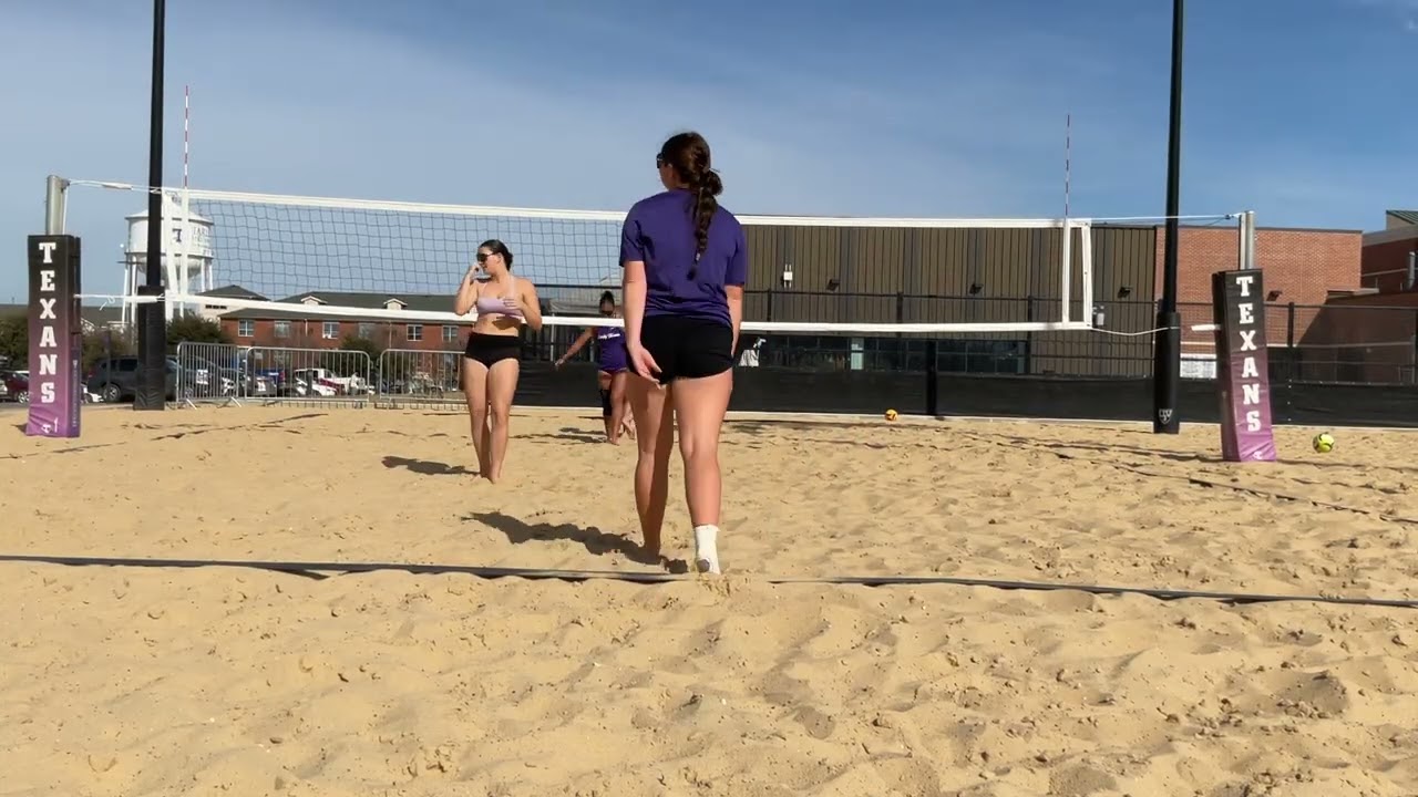 Quinn/Lexie vs Jayda/Sofia