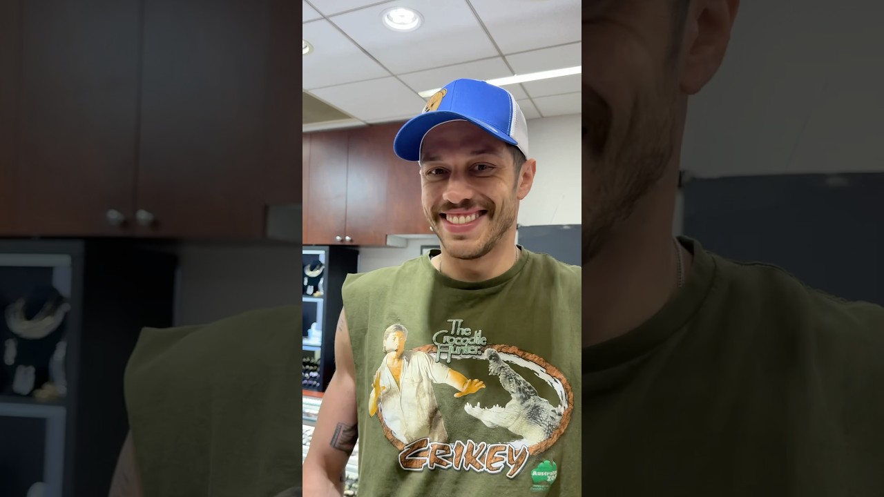 Pete Davidson stops into the Vookum store and buys a sick watch 