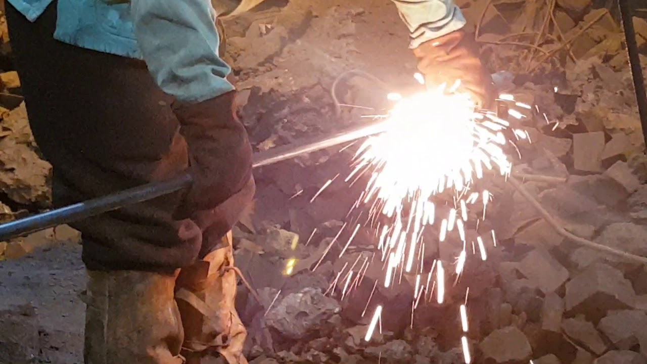 Thermal Oxygen Lancing in Furnace Demolition