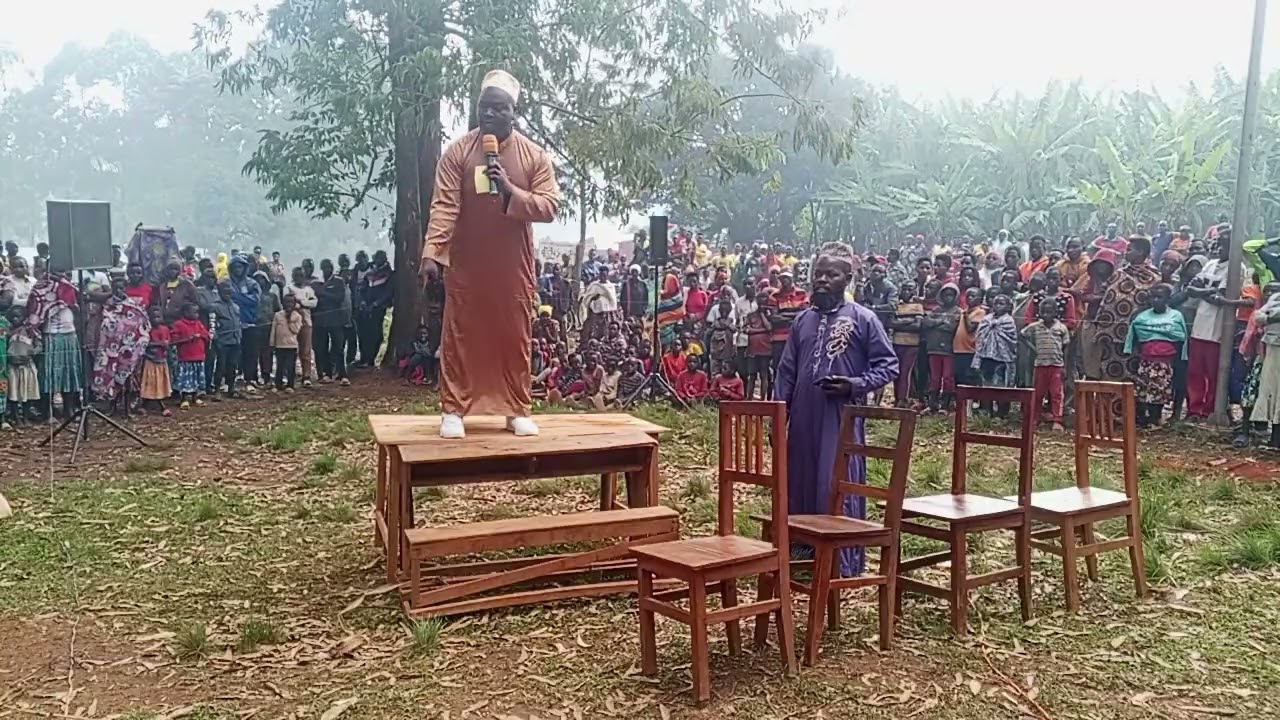 ABAISLAM NI ABAKANDIDA BAMAZE GUKATISHA ITIKE YA GIHONOMU. YOSUWA NTAKO ATAGIRA.