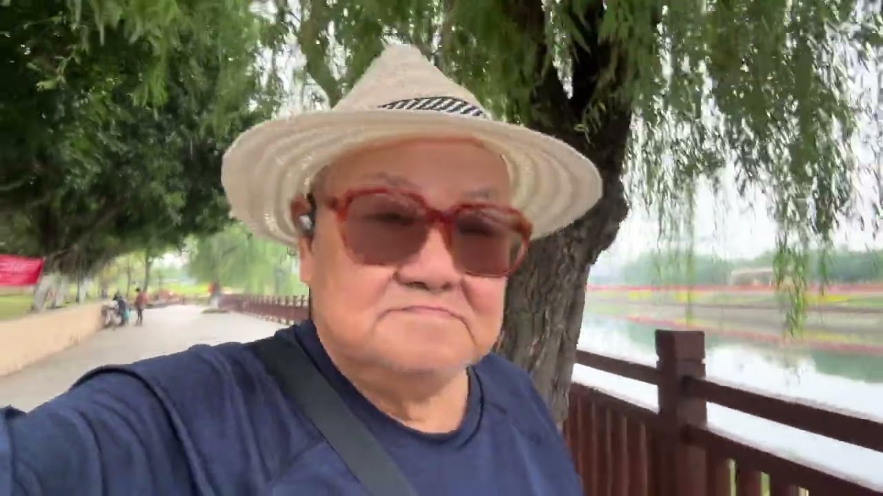 #今天我去逛马牧河公园。