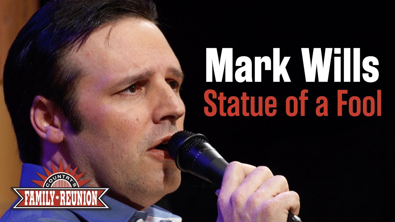 Mark Wills sings 