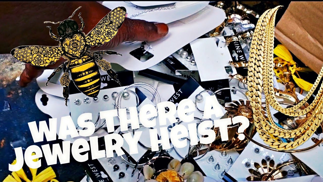 DUMPSTER DIVING |  A BOX FULL OF JEWELRY IN THE DUMPSTER | WAS THERE A JEWELRY HEIST? |