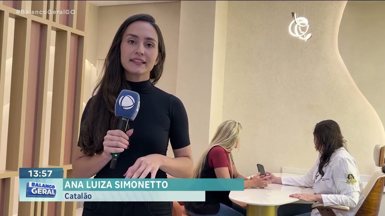 Trigêmeos goianos viram sensação ao comer pamonha e pequi