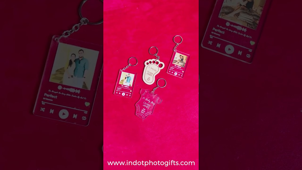 Personalized Acrylic & Wooden Keychain | Indotphotogifts