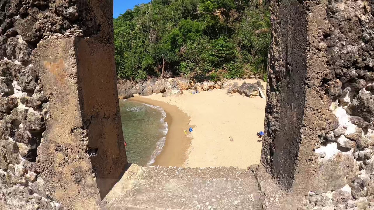 Playa Puerto Hermina Quebradillas Puerto Rico