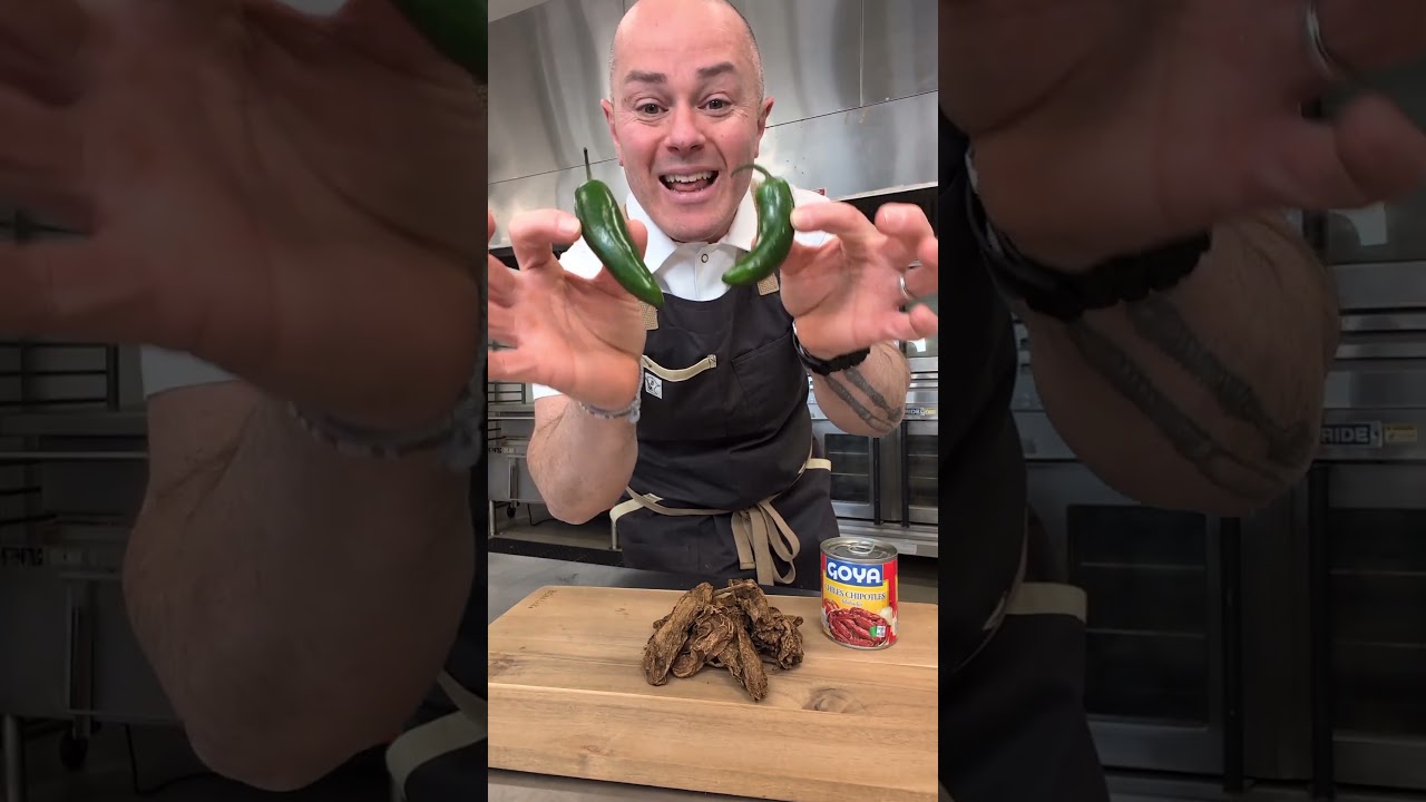 Jalapeno info #jalape&ntilde;o #jalapenos #pepper #peppers #chipotle #adobo #cooking #everydayisfeastday